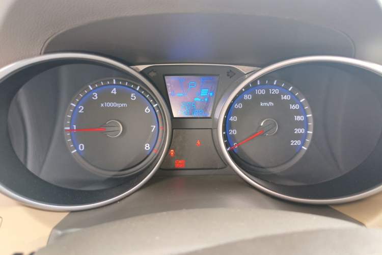 Used Hyundai ix35 2012 2.0L Automatic Two-Wheel Drive Elite Edition GLS Odometer Close Up