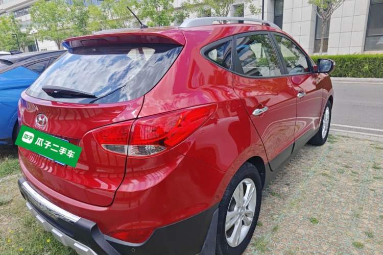 Used Hyundai ix35 2012 2.0L Automatic Two-Wheel Drive Elite Edition GLS Rear Right 45 Deg