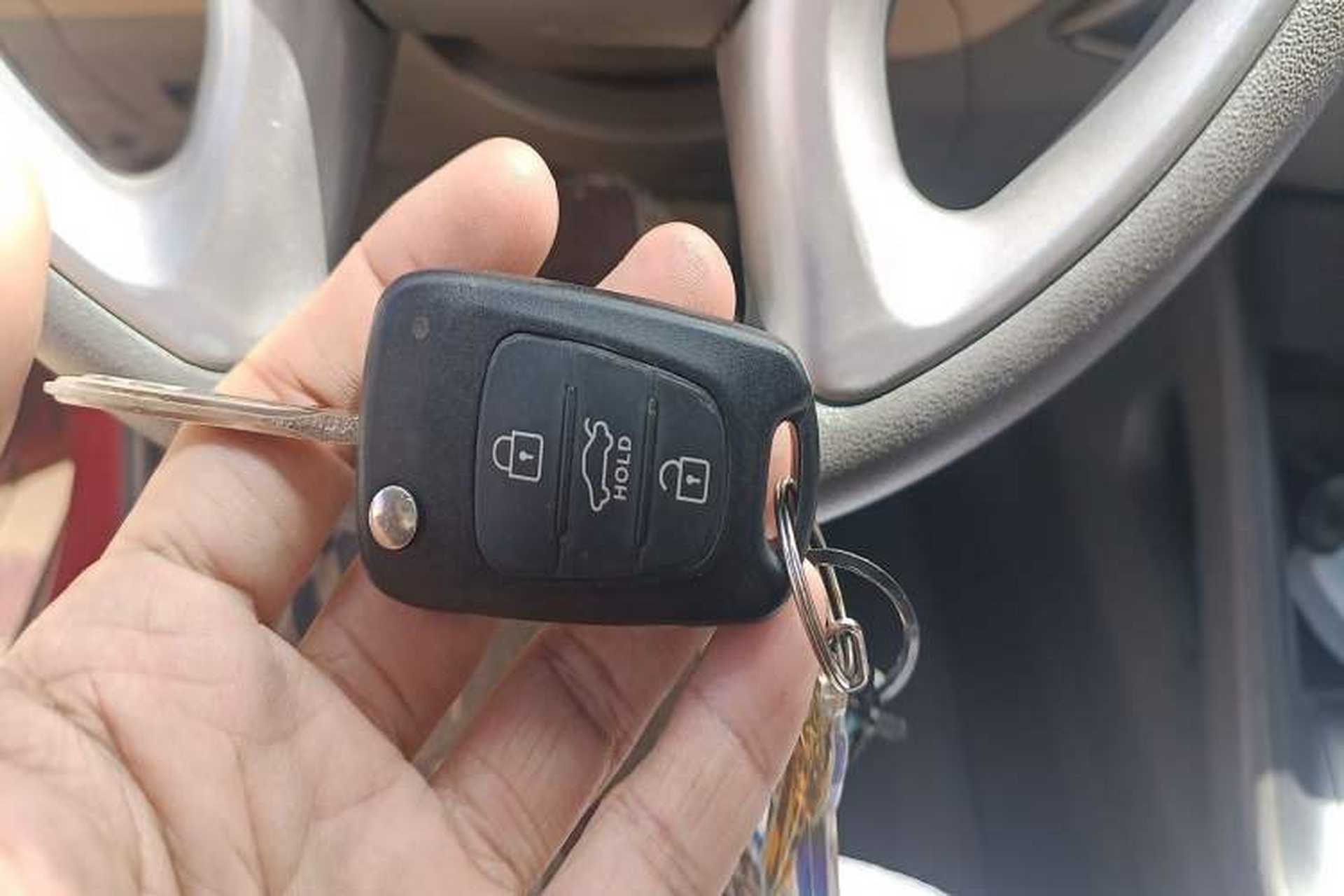 Used Hyundai ix35 2012 2.0L Automatic Two-Wheel Drive New Edition GL Vehicle Key