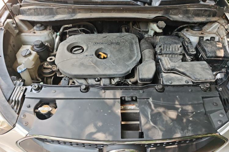 Used Hyundai ix35 2012 2.0L Automatic Two-Wheel Drive Elite Edition GLS Engine Bay