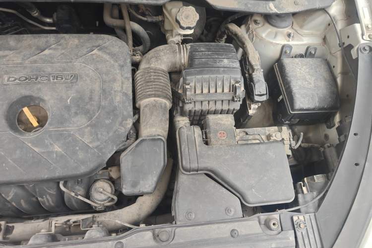Used Hyundai ix35 2012 2.0L Automatic Two-Wheel Drive New Edition GL Engine Bay Left