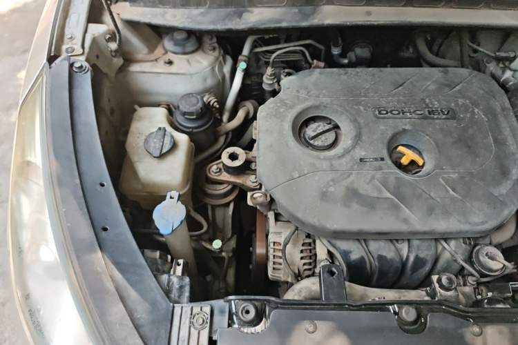 Used Hyundai ix35 2012 2.0L Automatic Two-Wheel Drive Elite Edition GLS Engine Bay Right
