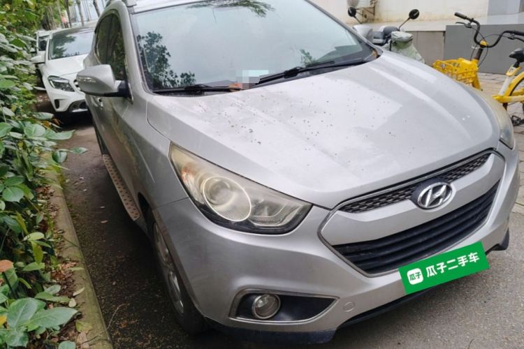 Used Hyundai ix35 2012 2.0L Automatic Two-Wheel Drive Elite Edition GLS Exterior 1