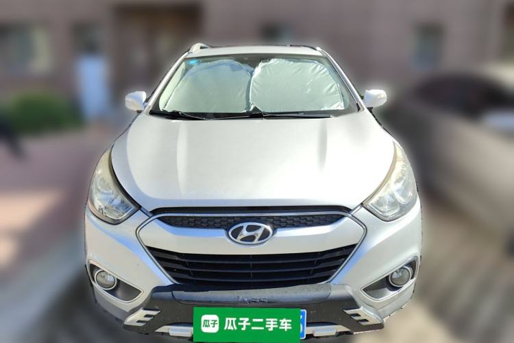 Used Hyundai ix35 2012 2.0L Automatic Two-Wheel Drive New Edition GL Exterior 1