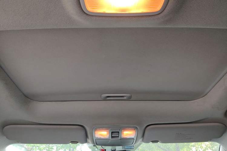 Used Hyundai ix35 2012 2.0L Automatic Two-Wheel Drive Elite Edition GLS Headliner