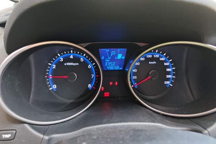 Used Hyundai ix35 2012 2.0L Automatic Two-Wheel Drive Elite Edition GLS Instrument Cluster