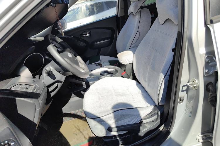 Used Hyundai ix35 2012 2.0L Automatic Two-Wheel Drive New Edition GL Left Front Seat