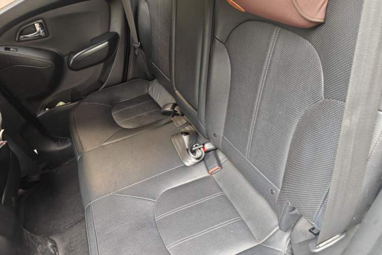 Used Hyundai ix35 2012 2.0L Automatic Two-Wheel Drive Elite Edition GLS Left Rear Seat