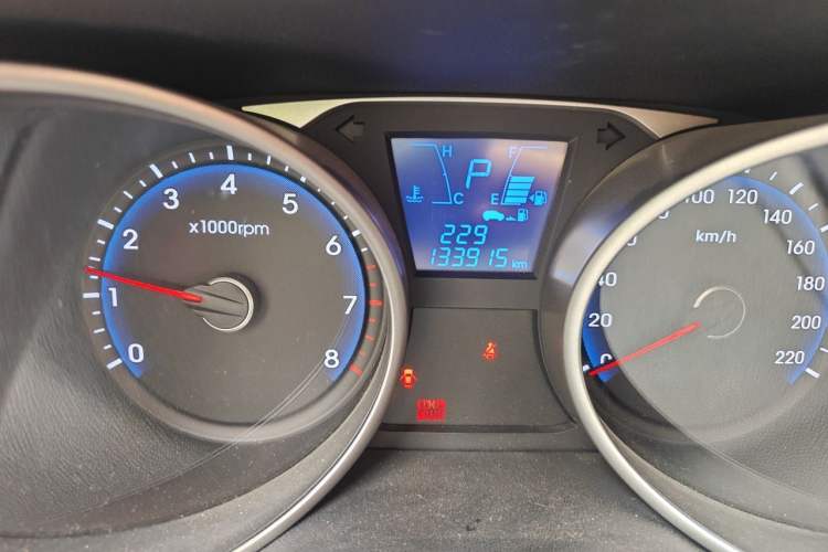 Used Hyundai ix35 2012 2.0L Automatic Two-Wheel Drive Elite Edition GLS Odometer Close Up