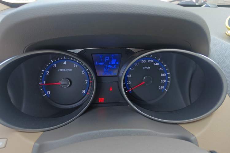 Used Hyundai ix35 2012 2.0L Automatic Two-Wheel Drive Elite Edition GLS Odometer Close Up