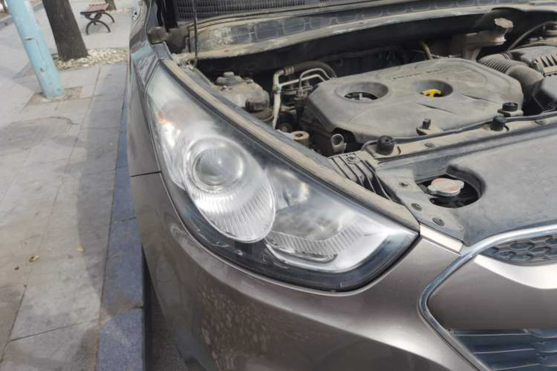 Used Hyundai ix35 2012 2.0L Automatic 4x4 Prestige Edition GLS Right Front Headlight