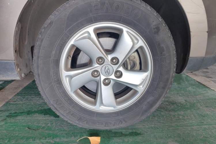 Used Hyundai ix35 2012 2.0L Manual Two-Wheel Drive New Edition GL Right Front Wheel Hub