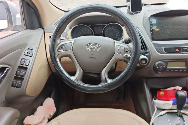 Used Hyundai ix35 2012 2.0L Automatic Two-Wheel Drive Elite Edition GLS Steering Wheel