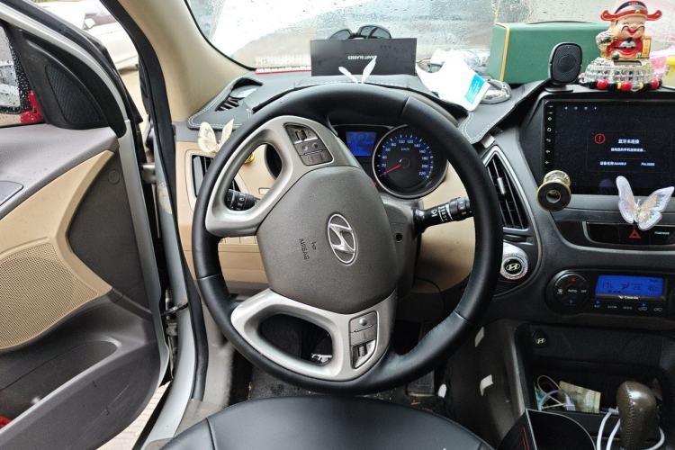 Used Hyundai ix35 2012 2.0L Automatic Two-Wheel Drive Elite Edition GLS Steering Wheel