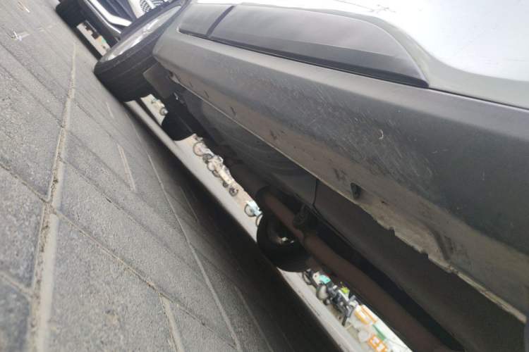 Used Hyundai ix35 2012 2.0L Automatic Two-Wheel Drive Elite Edition GLS Chassis Front Right