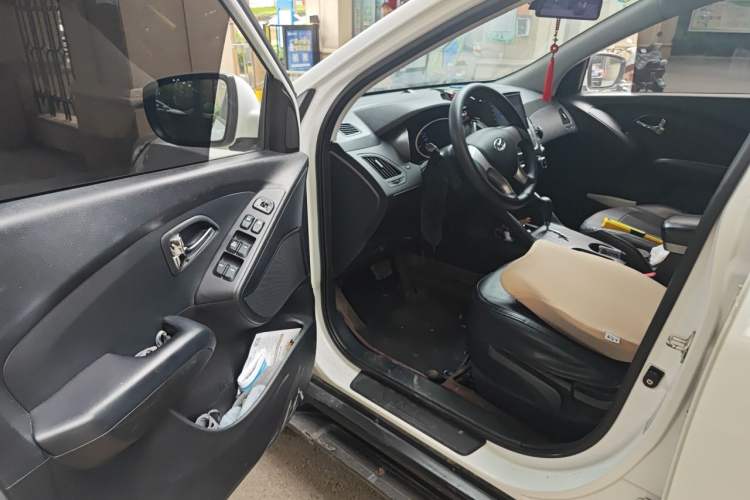 Used Hyundai ix35 2012 2.0L Automatic Two-Wheel Drive New Edition GL Driver Seat
