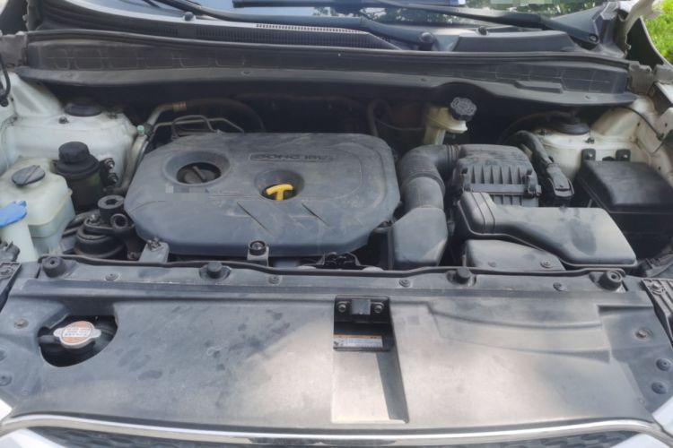 Used Hyundai ix35 2012 2.0L Automatic Two-Wheel Drive Elite Edition GLS Engine Bay