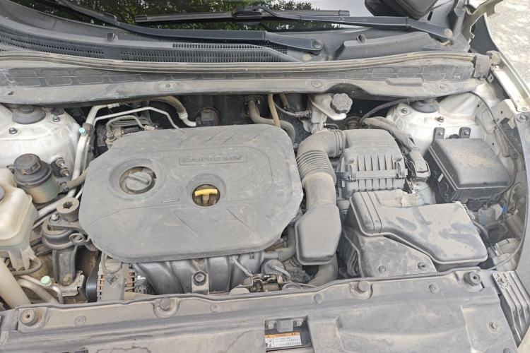 Used Hyundai ix35 2012 2.0L Automatic Two-Wheel Drive Elite Edition GLS Engine Bay