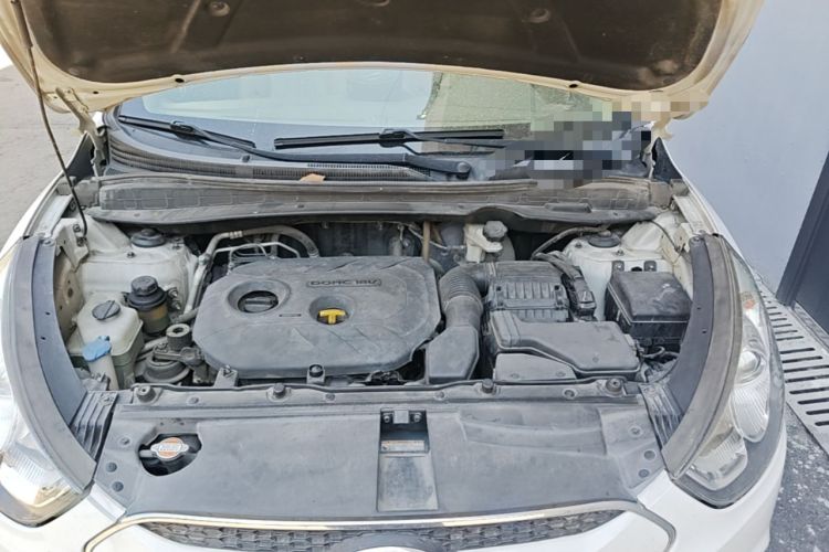 Used Hyundai ix35 2012 2.0L Automatic Two-Wheel Drive Elite Edition GLS Engine Bay