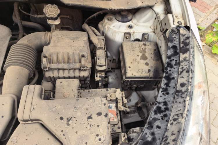 Used Hyundai ix35 2012 2.0L Automatic Two-Wheel Drive Elite Edition GLS Engine Bay Left