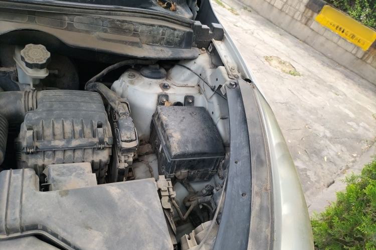 Used Hyundai ix35 2012 2.0L Automatic Two-Wheel Drive Elite Edition GLS Engine Bay Left