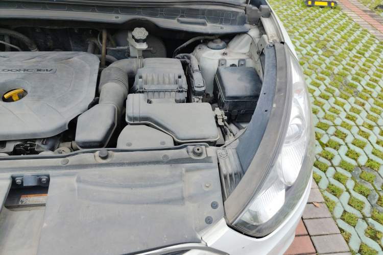 Used Hyundai ix35 2012 2.0L Automatic Two-Wheel Drive Elite Edition GLS Engine Bay Left