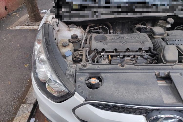 Used Hyundai ix35 2012 2.4L Automatic 4x4 Navigation Edition GLS Engine Bay Right