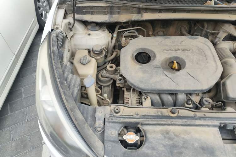 Used Hyundai ix35 2012 2.0L Automatic Two-Wheel Drive Elite Edition GLS Engine Bay Right
