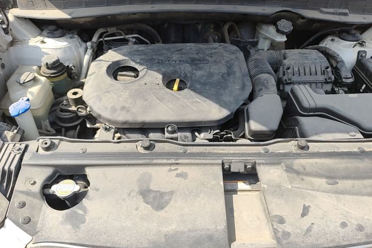 Used Hyundai ix35 2012 2.0L Automatic Two-Wheel Drive Elite Edition GLS Engine Bay
