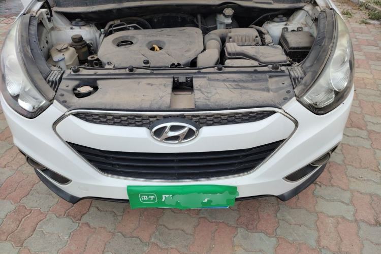 Used Hyundai ix35 2012 2.0L Automatic Two-Wheel Drive Elite Edition GLS Engine Bay