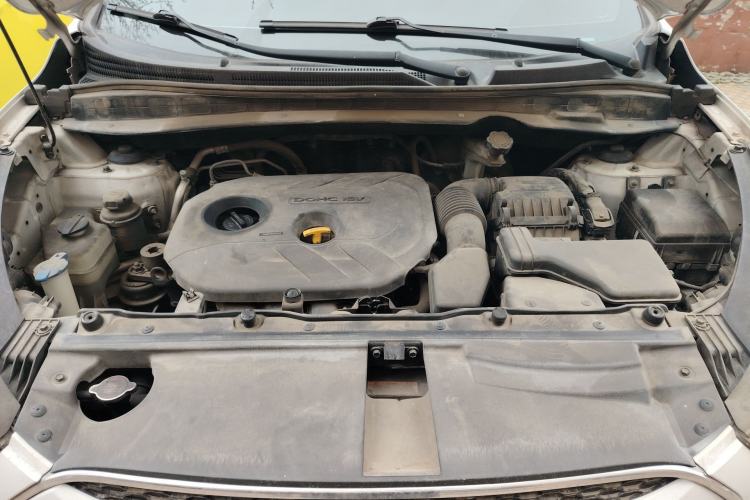 Used Hyundai ix35 2012 2.0L Automatic Two-Wheel Drive Elite Edition GLS Engine Bay