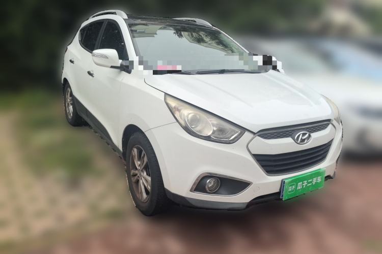 Used Hyundai ix35 2012 2.4L Automatic Two-Wheel Drive Prestige Edition GLS Front Right 45 Deg
