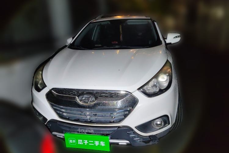 Used Hyundai ix35 2012 2.0L Manual Two-Wheel Drive New Edition GL Front