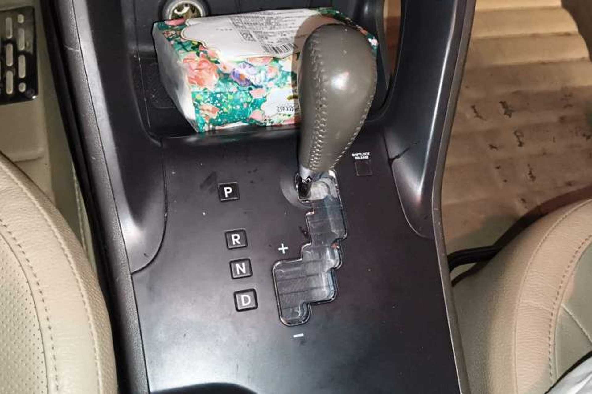 Used Hyundai ix35 2012 2.0L Automatic Two-Wheel Drive Elite Edition GLS Gear Lever