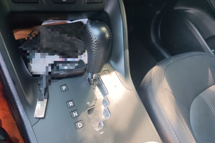 Used Hyundai ix35 2012 2.0L Automatic Two-Wheel Drive Elite Edition GLS Gear Lever