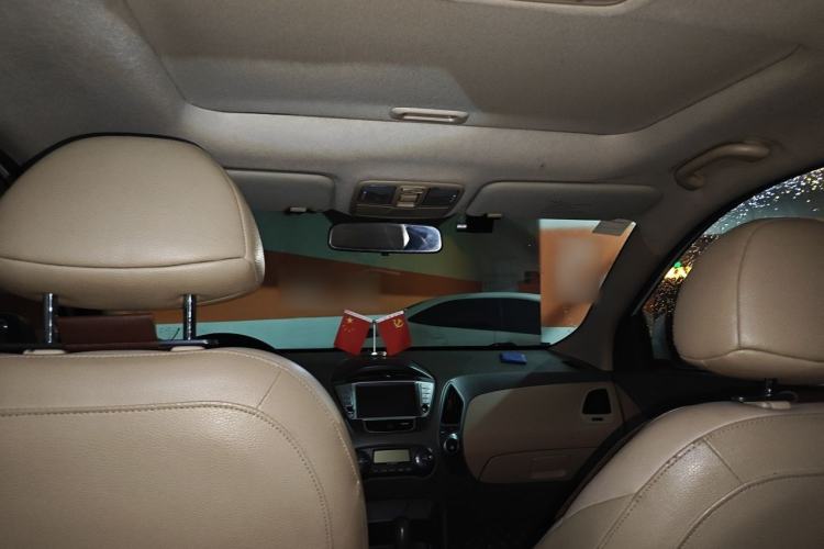 Used Hyundai ix35 2012 2.0L Automatic Two-Wheel Drive Elite Edition GLS Headliner
