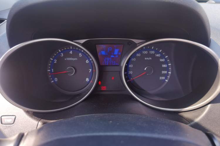 Used Hyundai ix35 2012 2.0L Automatic Two-Wheel Drive New Edition GL Instrument Cluster