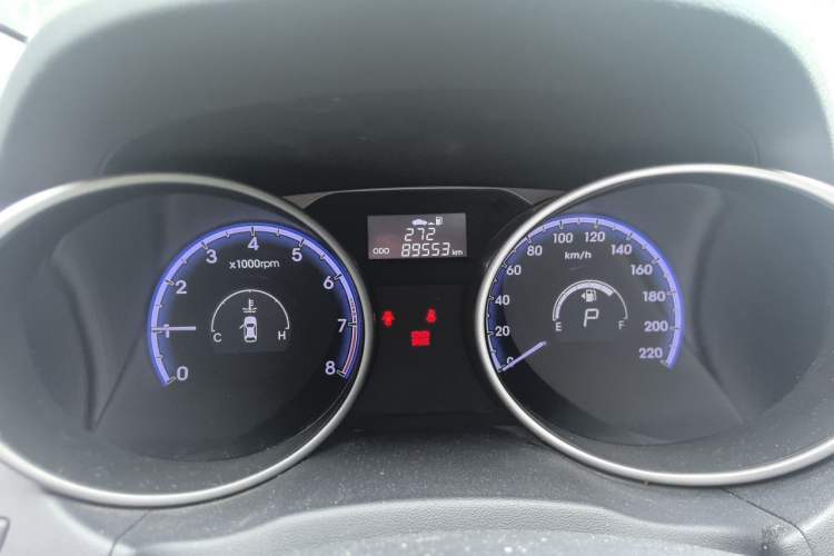 Used Hyundai ix35 2012 2.4L Automatic Two-Wheel Drive Prestige Edition GLS Instrument Cluster