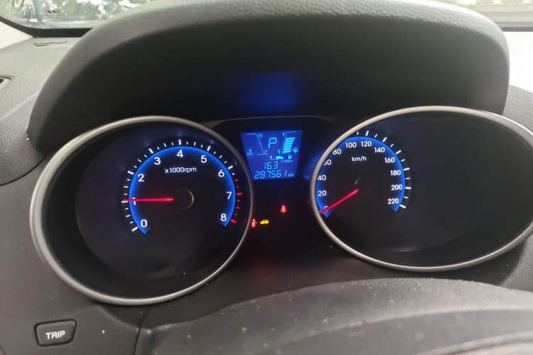 Used Hyundai ix35 2012 2.0L Automatic Two-Wheel Drive Elite Edition GLS Instrument Cluster