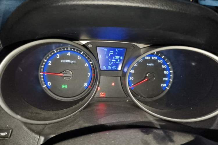 Used Hyundai ix35 2012 2.0L Automatic Two-Wheel Drive Elite Edition GLS Instrument Cluster