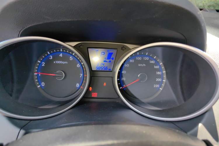 Used Hyundai ix35 2012 2.0L Automatic Two-Wheel Drive Elite Edition GLS Instrument Cluster