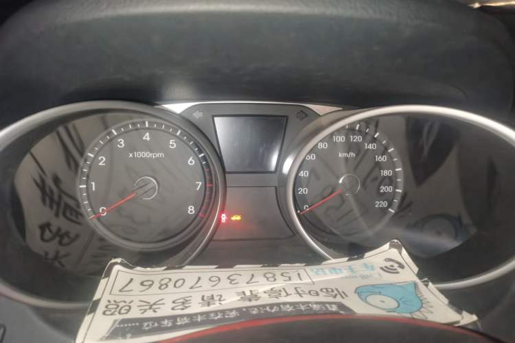 Used Hyundai ix35 2012 2.0L Automatic Two-Wheel Drive Elite Edition GLS Instrument Cluster