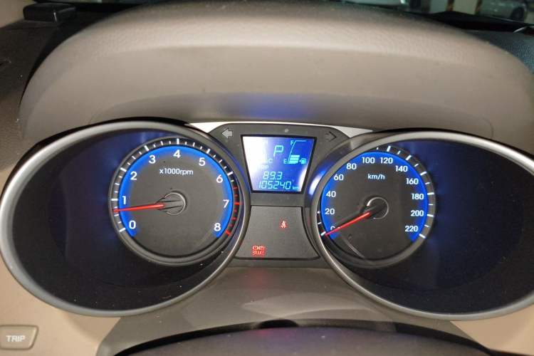 Used Hyundai ix35 2012 2.0L Automatic Two-Wheel Drive Elite Edition GLS Instrument Cluster