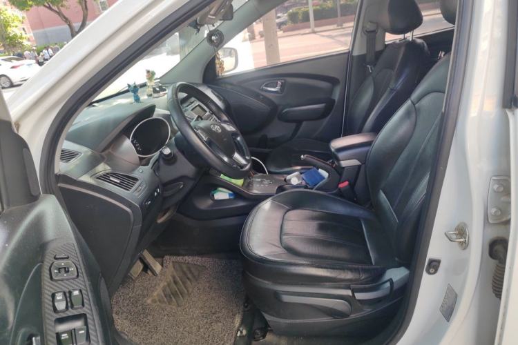 Used Hyundai ix35 2012 2.0L Automatic Two-Wheel Drive Elite Edition GLS Left Front Seat