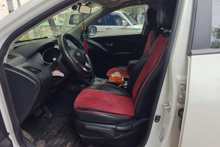 Used Hyundai ix35 2012 2.0L Automatic Two-Wheel Drive New Edition GL Left Front Seat