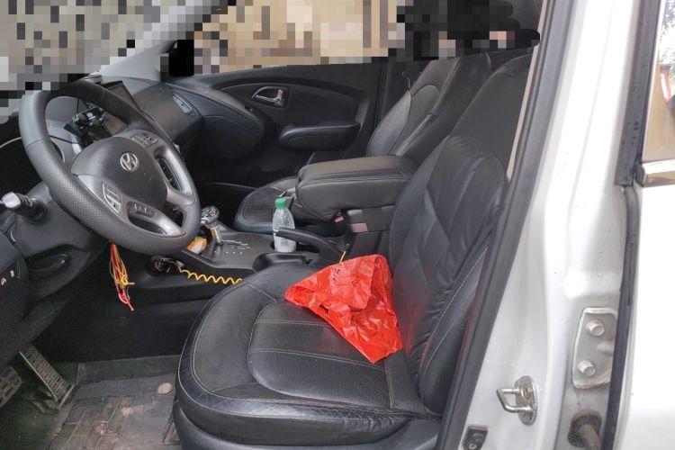 Used Hyundai ix35 2012 2.4L Automatic 4x4 Navigation Edition GLS Left Front Seat