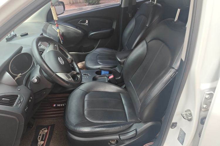 Used Hyundai ix35 2012 2.0L Automatic Two-Wheel Drive Elite Edition GLS Left Front Seat
