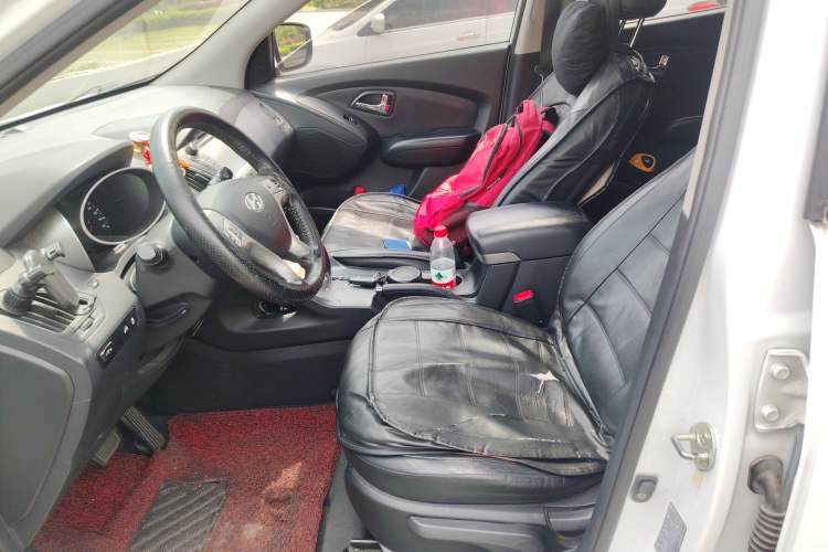 Used Hyundai ix35 2012 2.0L Automatic Two-Wheel Drive Elite Edition GLS Left Front Seat