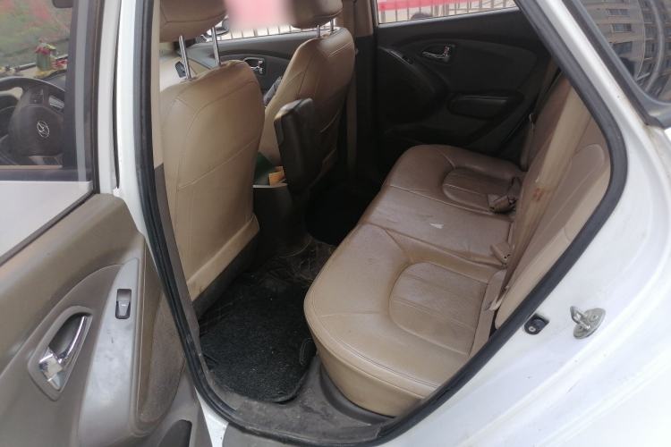 Used Hyundai ix35 2012 2.0L Automatic Two-Wheel Drive Elite Edition GLS Left Rear Seat