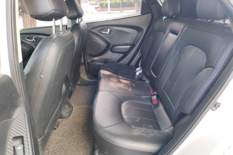 Used Hyundai ix35 2012 2.0L Automatic Two-Wheel Drive Elite Edition GLS Left Rear Seat